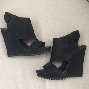 Vince Camuto Wedges